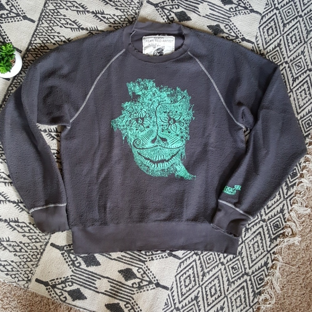 VOLCOM Pullover with Artwork by Ozzy Wrong- M